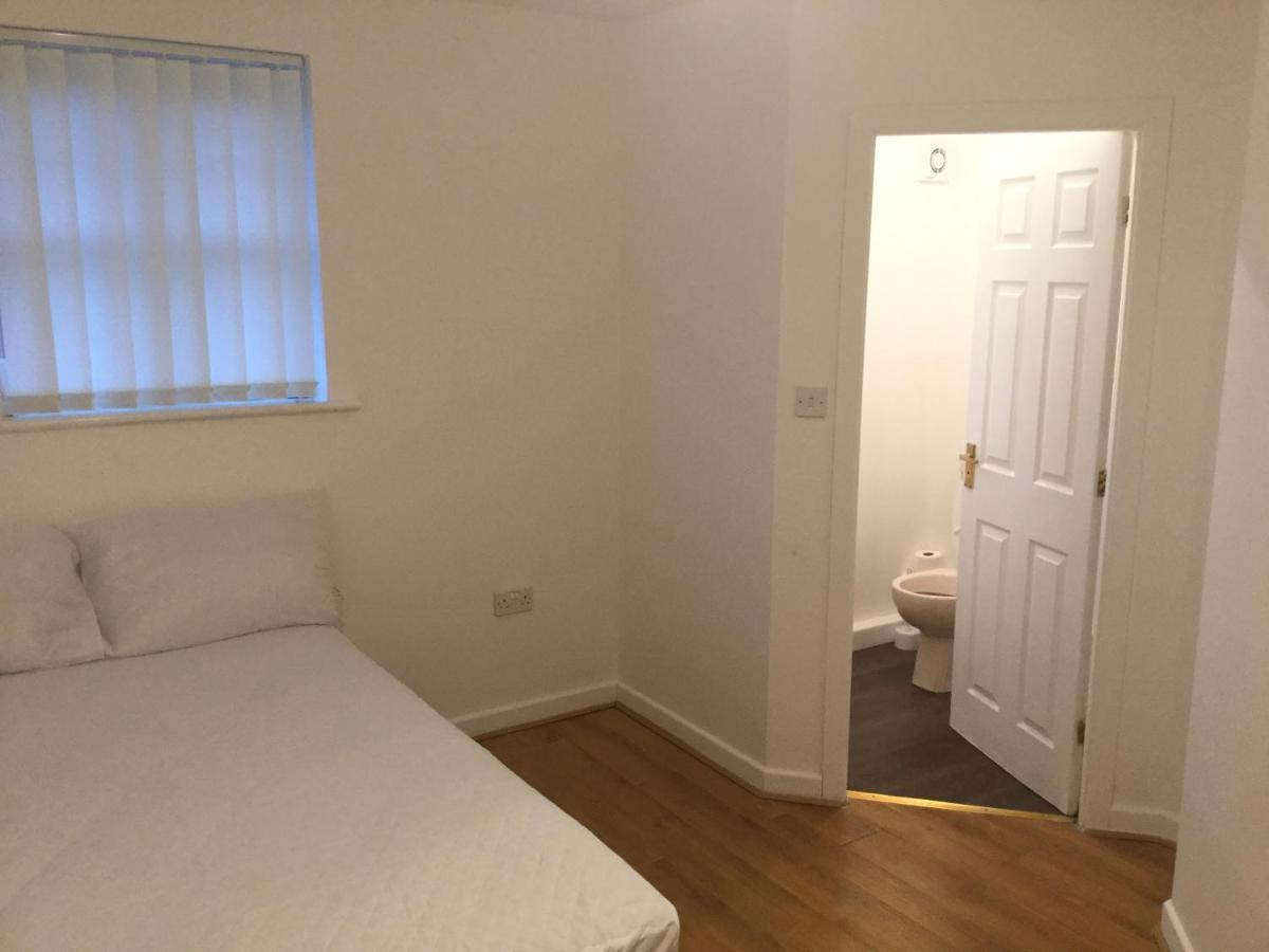 Quiet Residential Area Within Easy Reach Of Town Apartment แมนเชสเตอร์ ภายนอก รูปภาพ