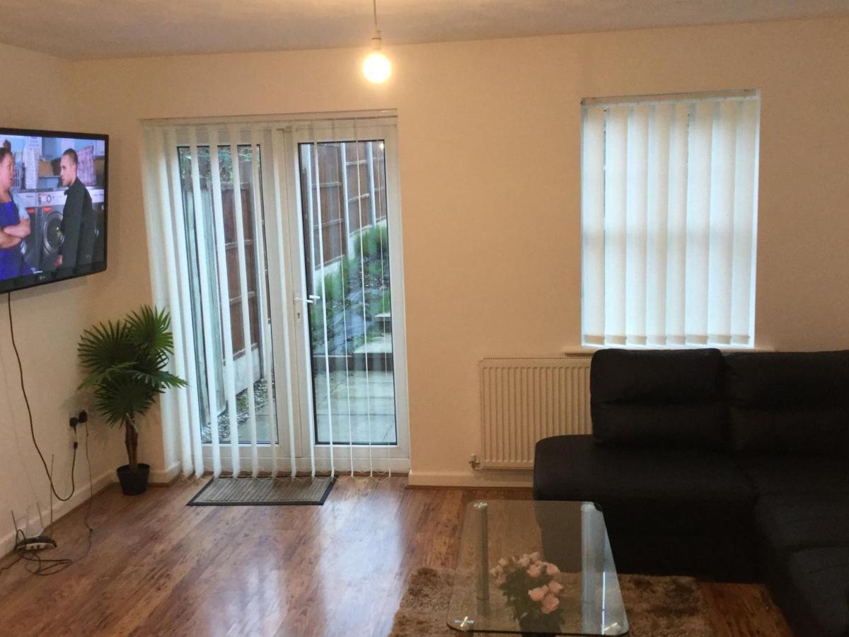 Quiet Residential Area Within Easy Reach Of Town Apartment แมนเชสเตอร์ ภายนอก รูปภาพ